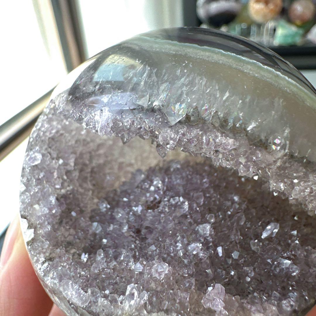 天然石アメジストの笑い口　置物　スフィアNO.051209