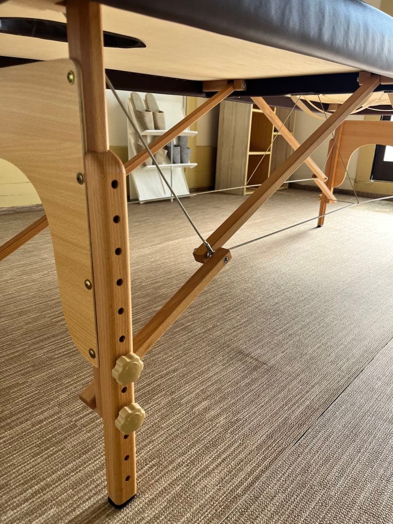 rara様 World IB 折りたたみ施術ベッド ブラウン