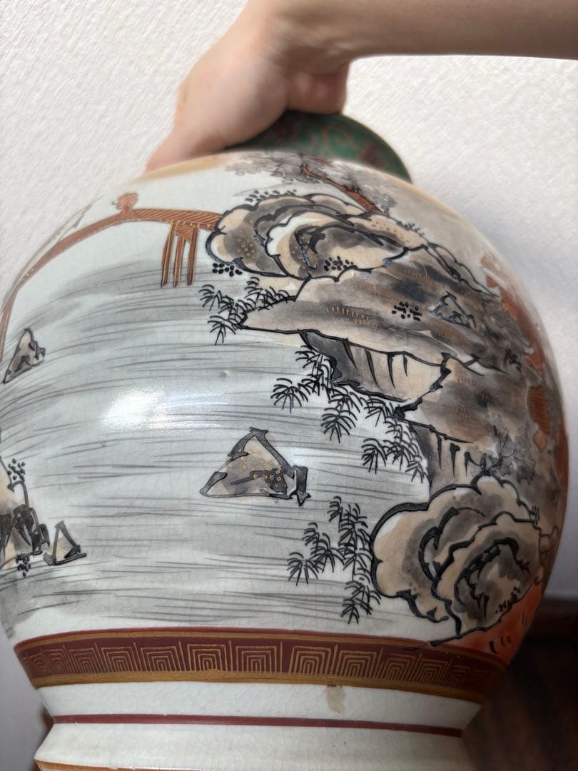 壺　花入れ　花瓶　置物