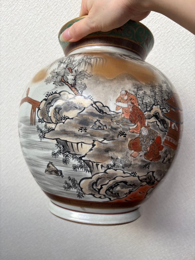 壺　花入れ　花瓶　置物