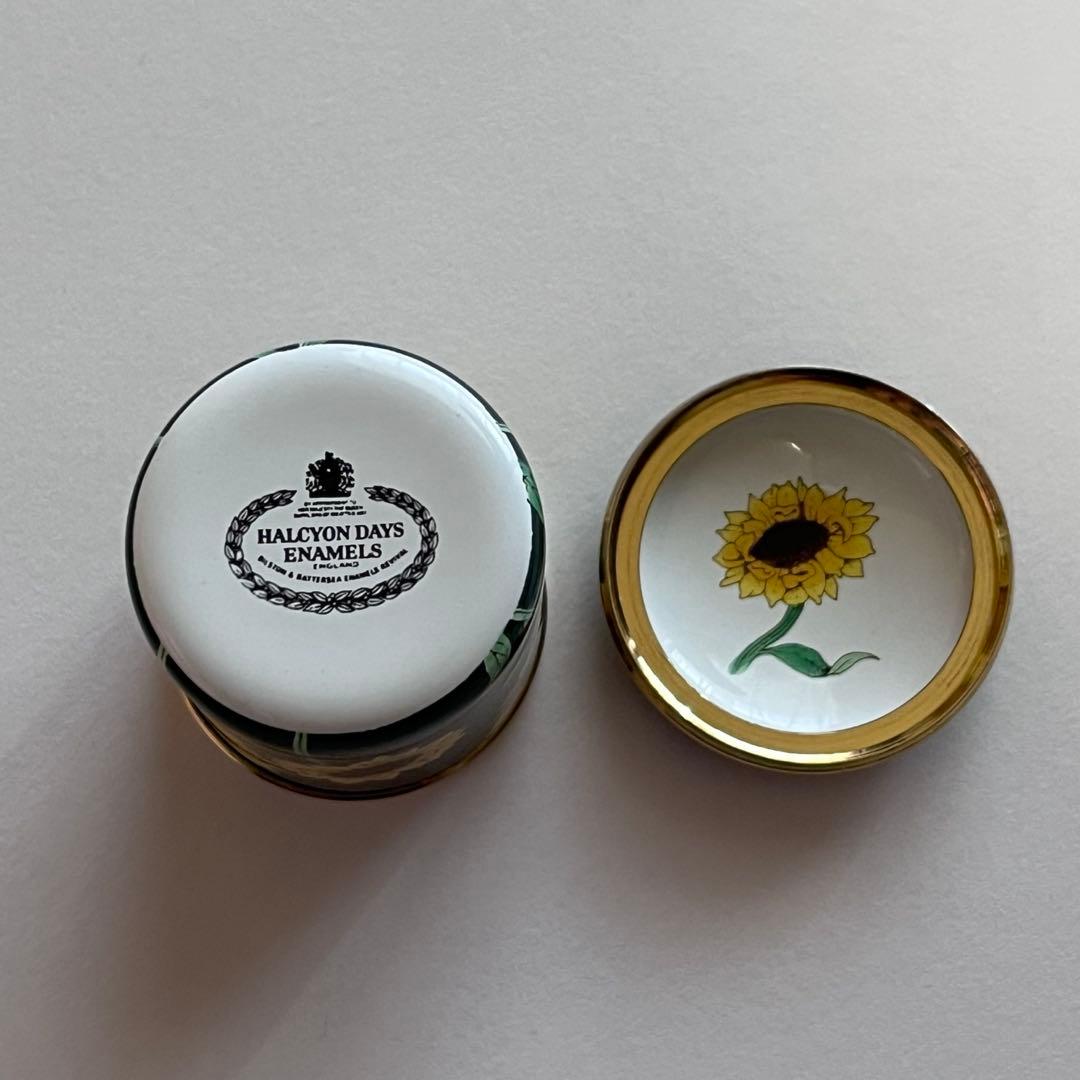 ハルシオンデイズ エナメル　小物入れ　サンフラワー　ひまわり