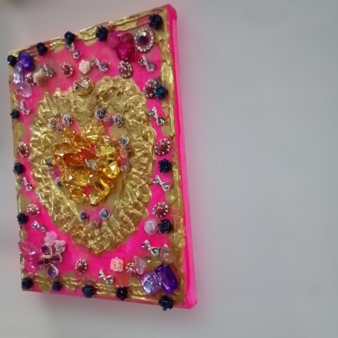 壁掛けアート　金箔漆等使用　額縁不要　ハートシリーズ♥️　恋愛良縁成就祈願アート