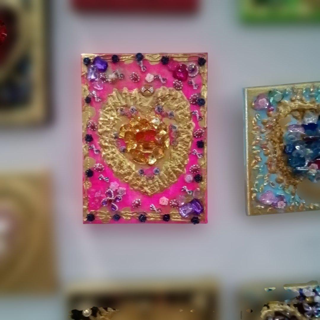 壁掛けアート　金箔漆等使用　額縁不要　ハートシリーズ♥️　恋愛良縁成就祈願アート