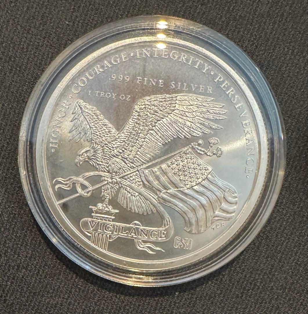 アメリカ ドナルド・J・トランプ大統領 1オンス 銀貨　1枚