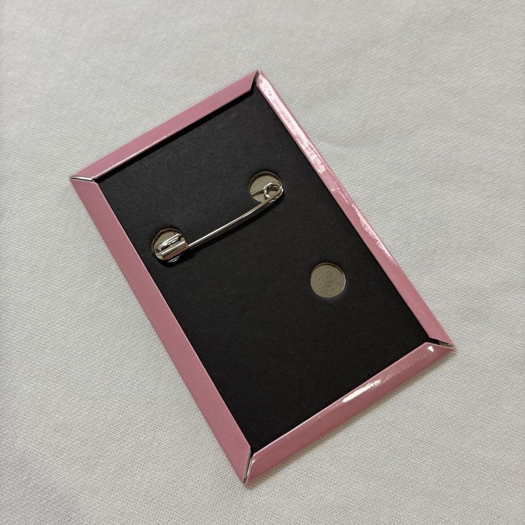 化物語　スクエア缶バッジ　アニメイトフェア限定　忍野忍