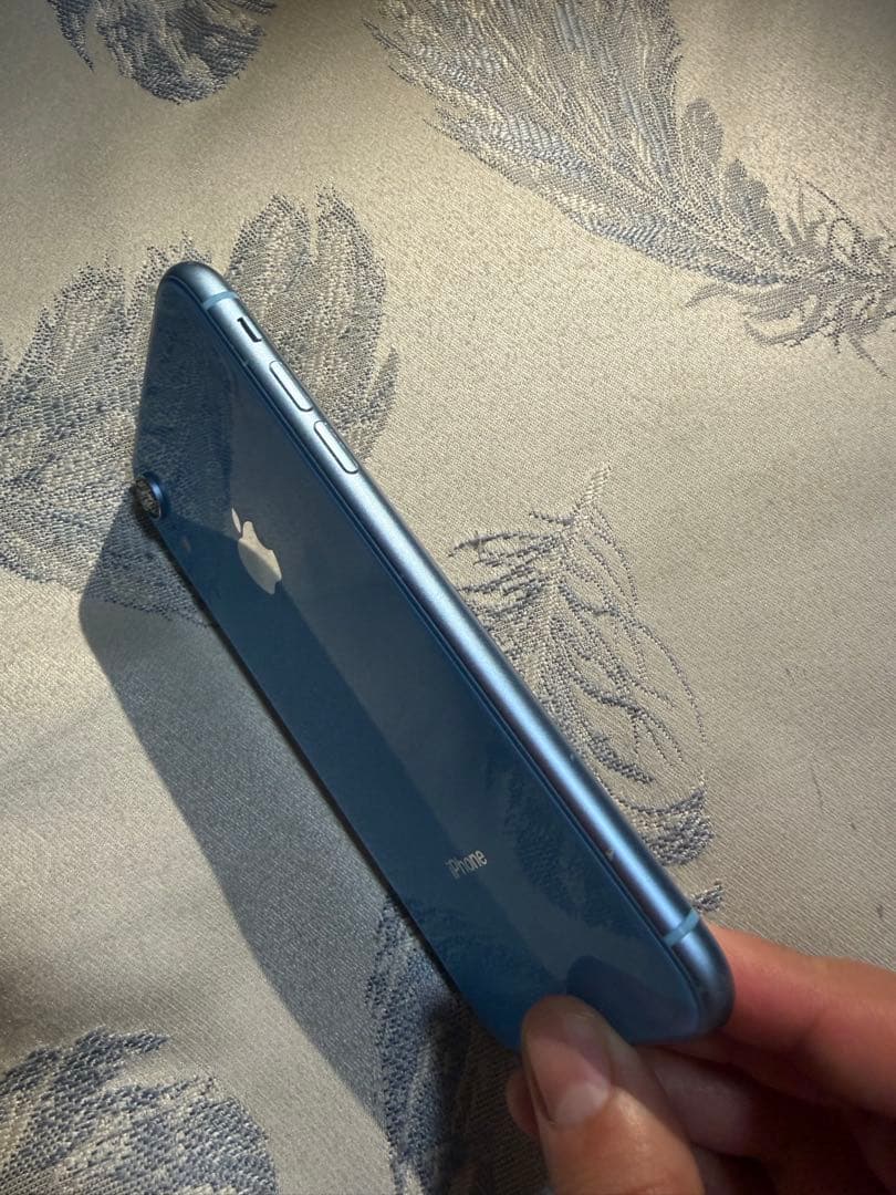 iPhone XR ブルー 本体
