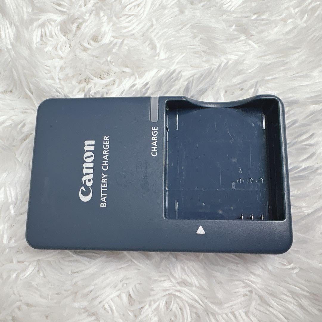 Canon IXY 600F コンデジ コンパクトデジタルカメラ　シルバー