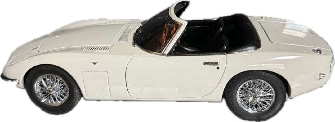 トヨタ 2000GT 007 絶版　1/18 箱あり　 オートアート製