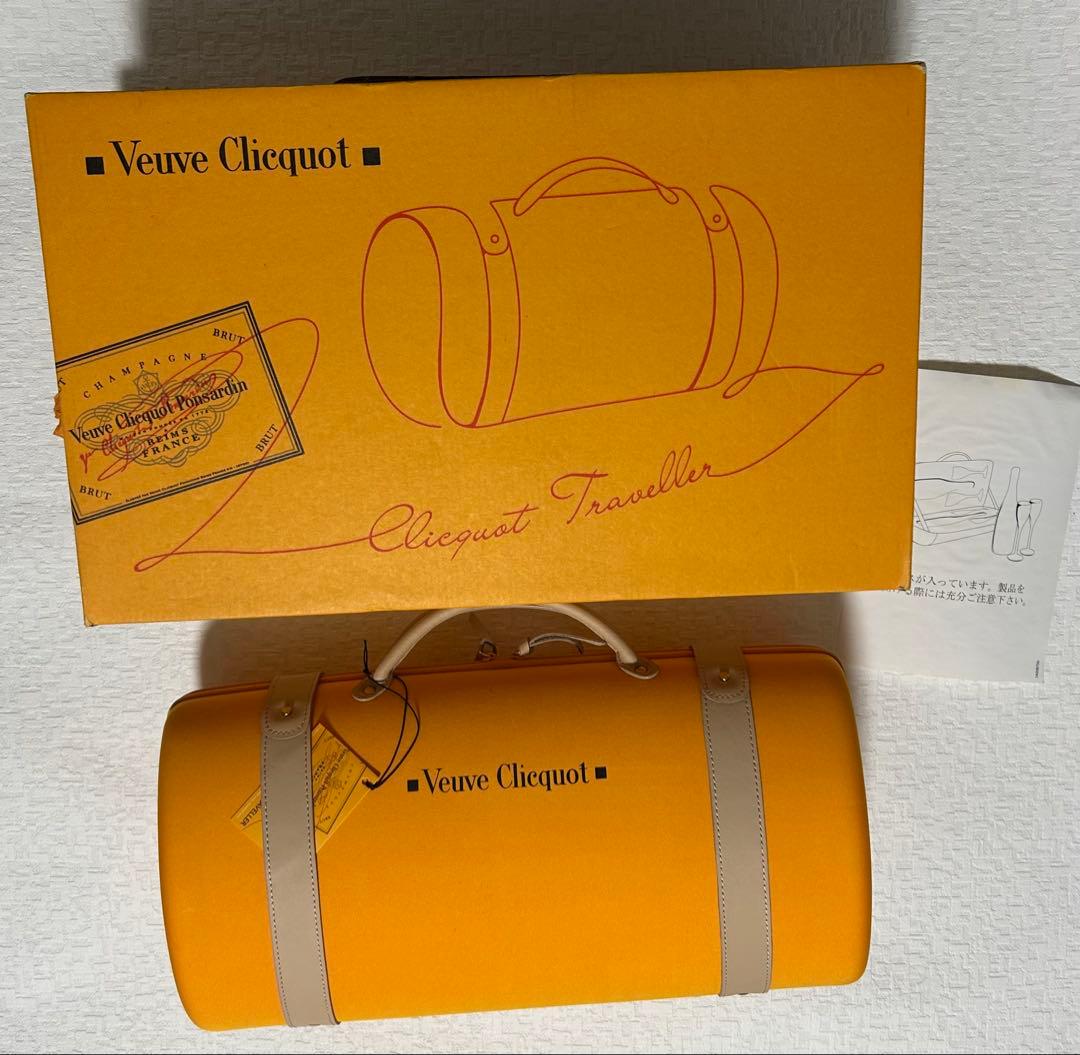 Veuve Clicquotヴーヴクリコ トラベラーケース グラス2個付