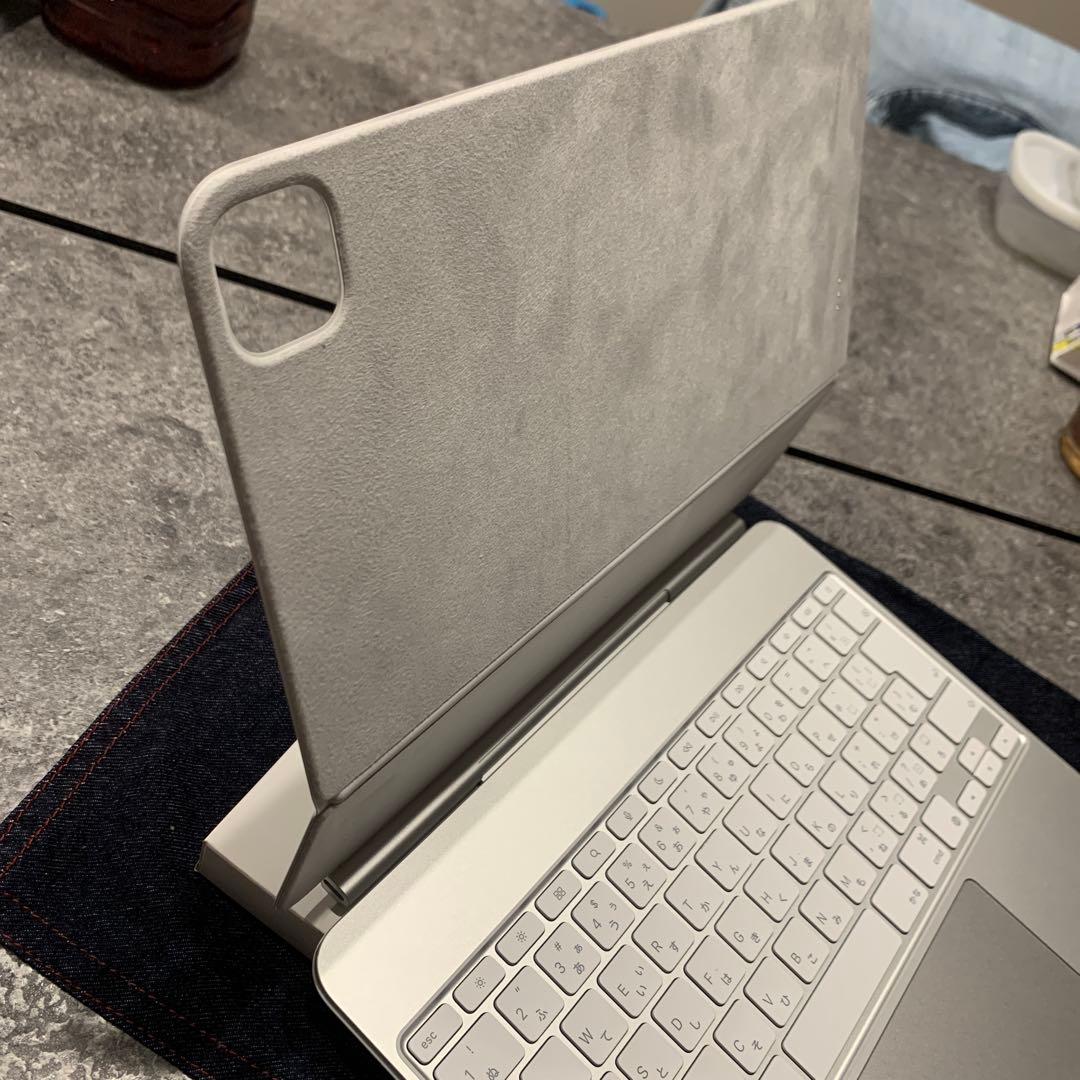 iPad Pro magicキーボード　13インチ(第7世代用)