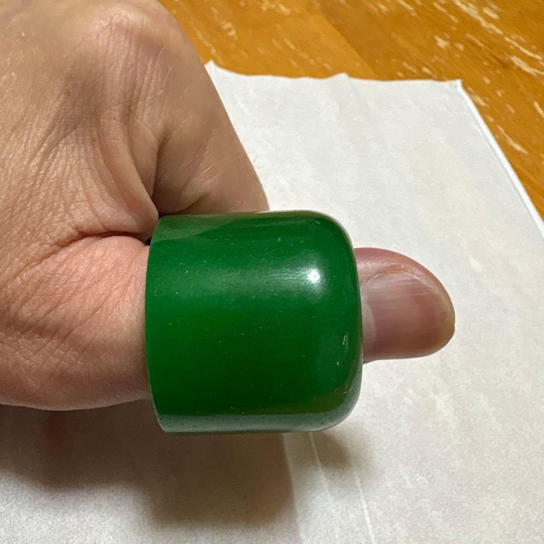 緑色の円筒形バングル ／板指／約3.5cm皇家用／天然石