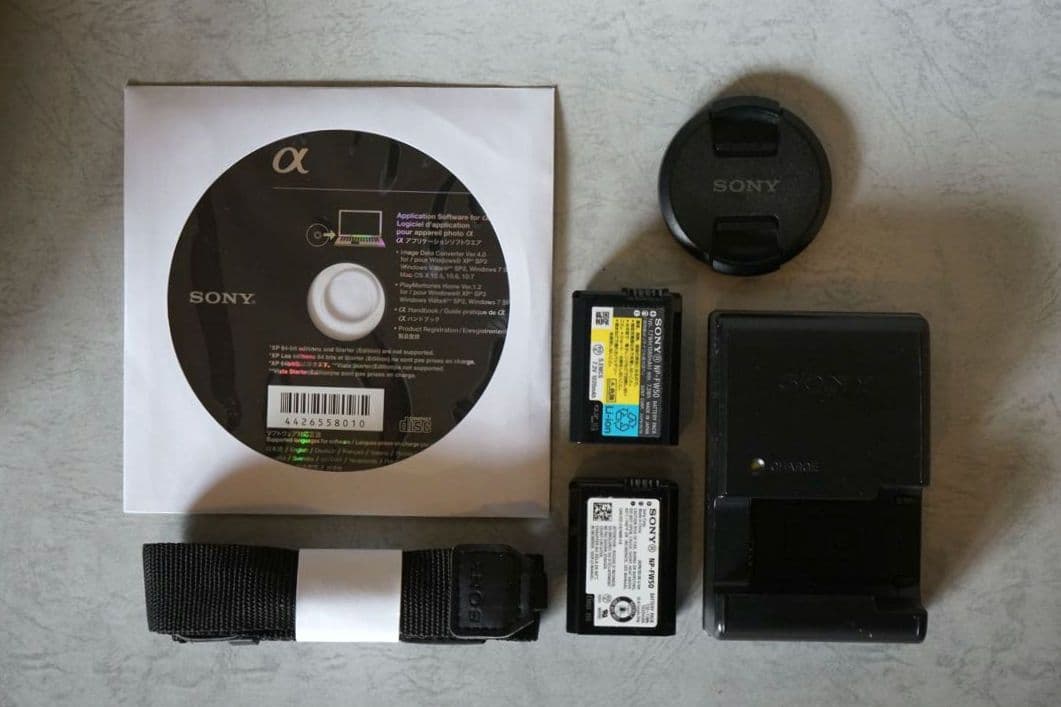 SONY α ホワイト ミラーレス一眼　NEX-3N E18-55 OSS