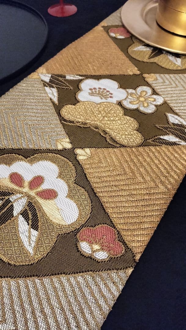 チャーミｉｎｇ　A705高級‼️ひな祭り‼️テーブルランナー2m22cm