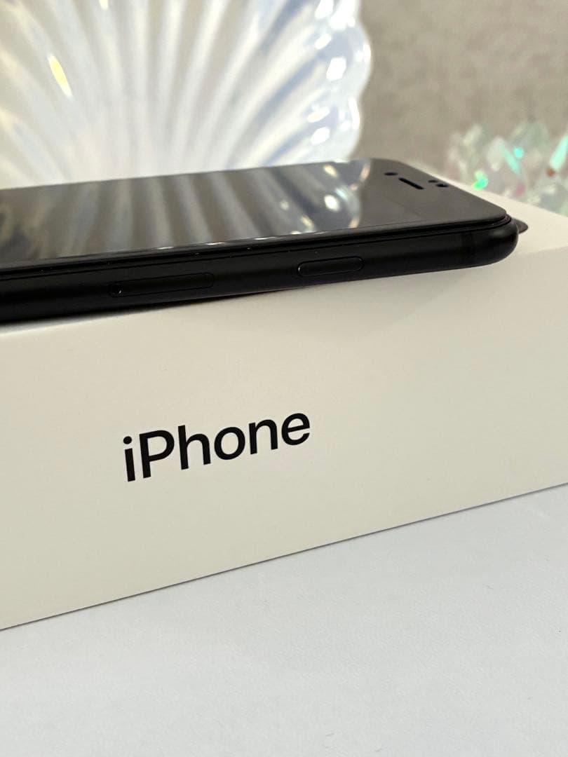 iPhone SE第2世代 64GB SIMフリー 初期化済み