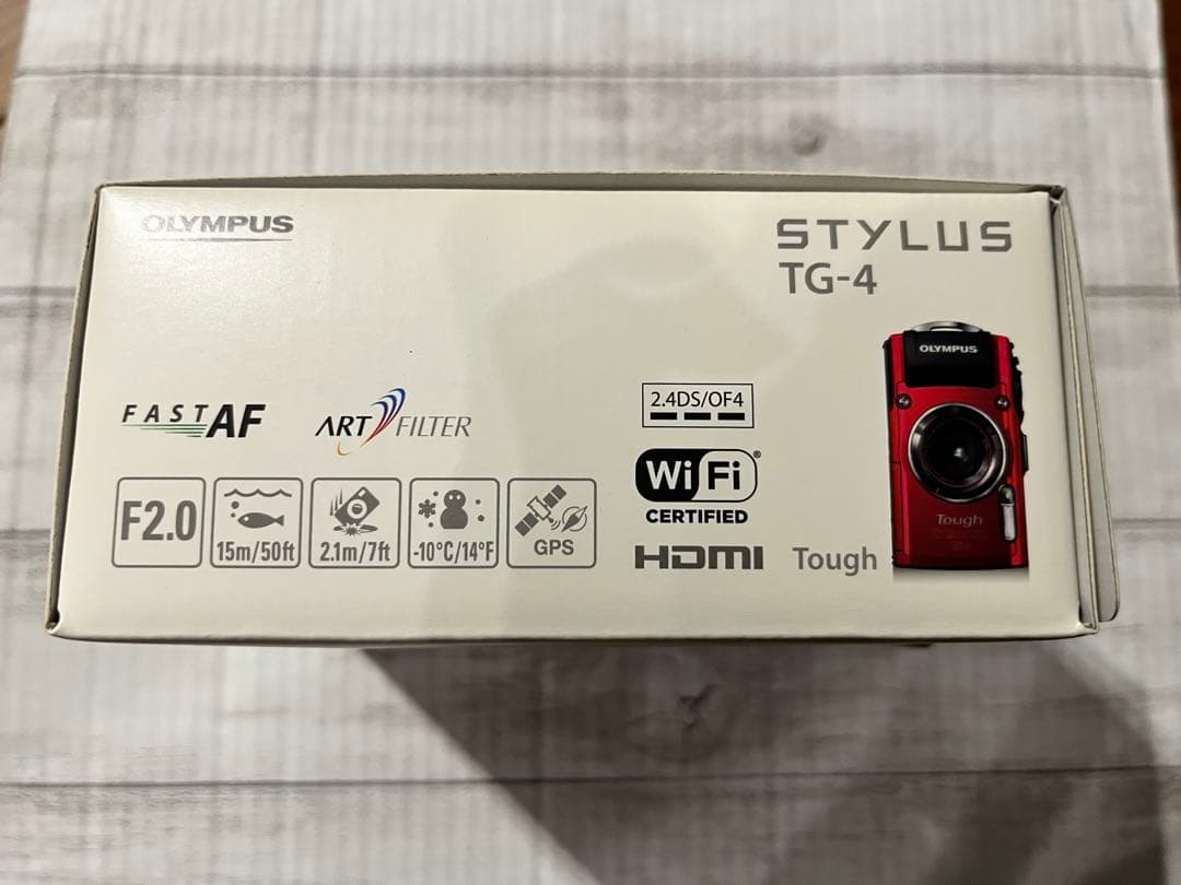OLYMPUS STYLUS TG-4 tough レッド 本体と箱付き