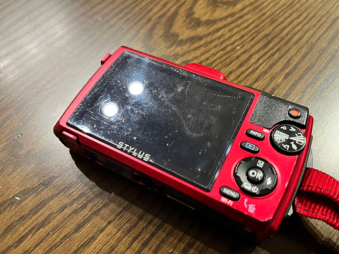 OLYMPUS STYLUS TG-4 tough レッド 本体と箱付き