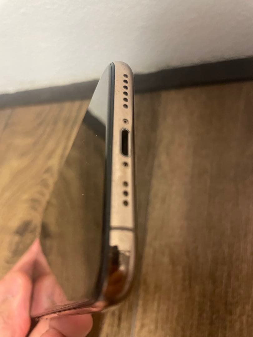 お*り様 iPhone Xs ローズゴールド