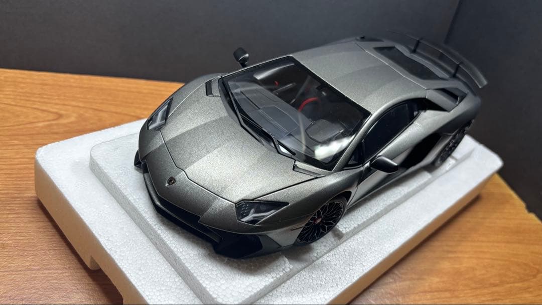ミニカー AutoArt 1/18 Lamborghini Aventador SV