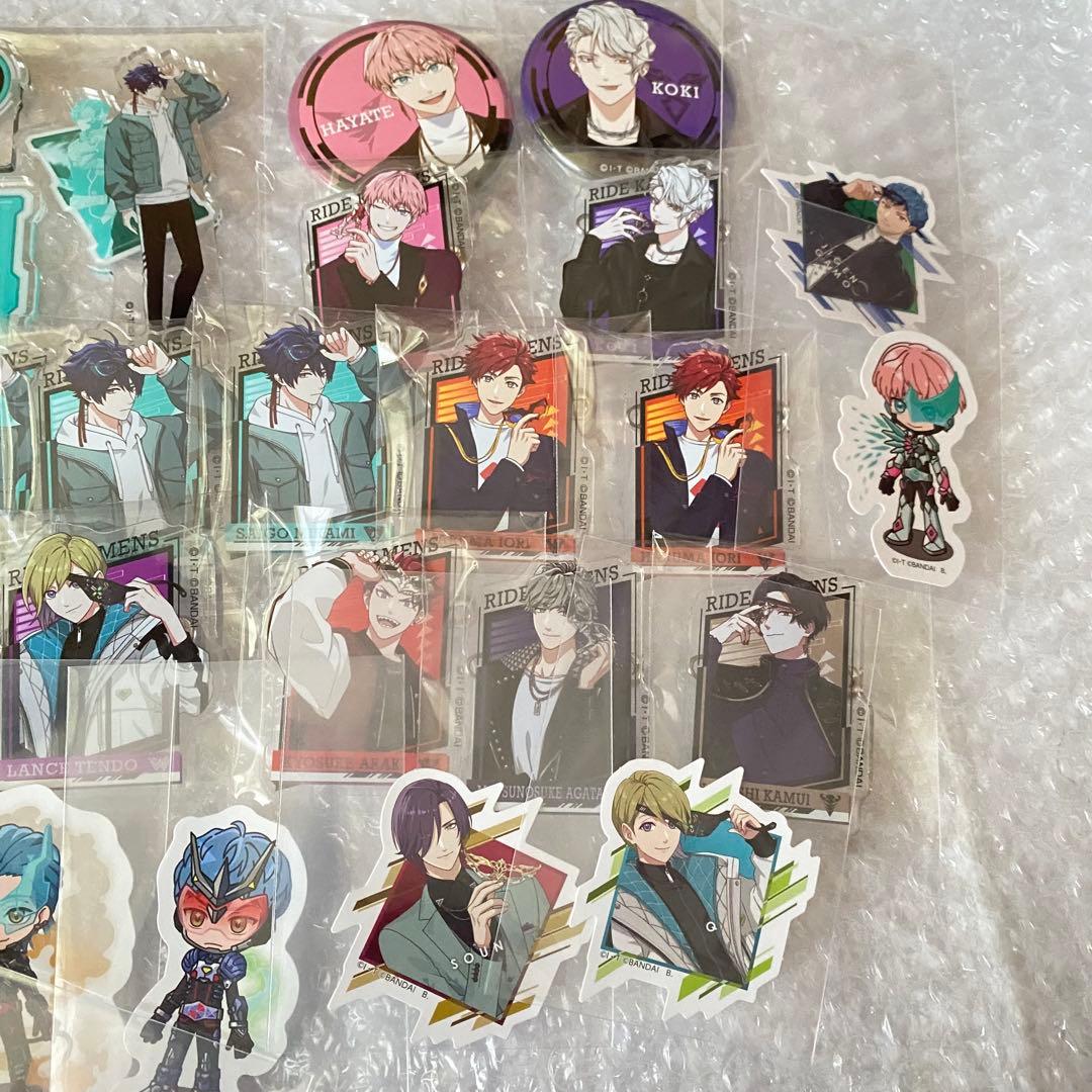 ライドカメンズ　アクスタ　缶バッジ　アクリルバッジ　ステッカーまとめ売り