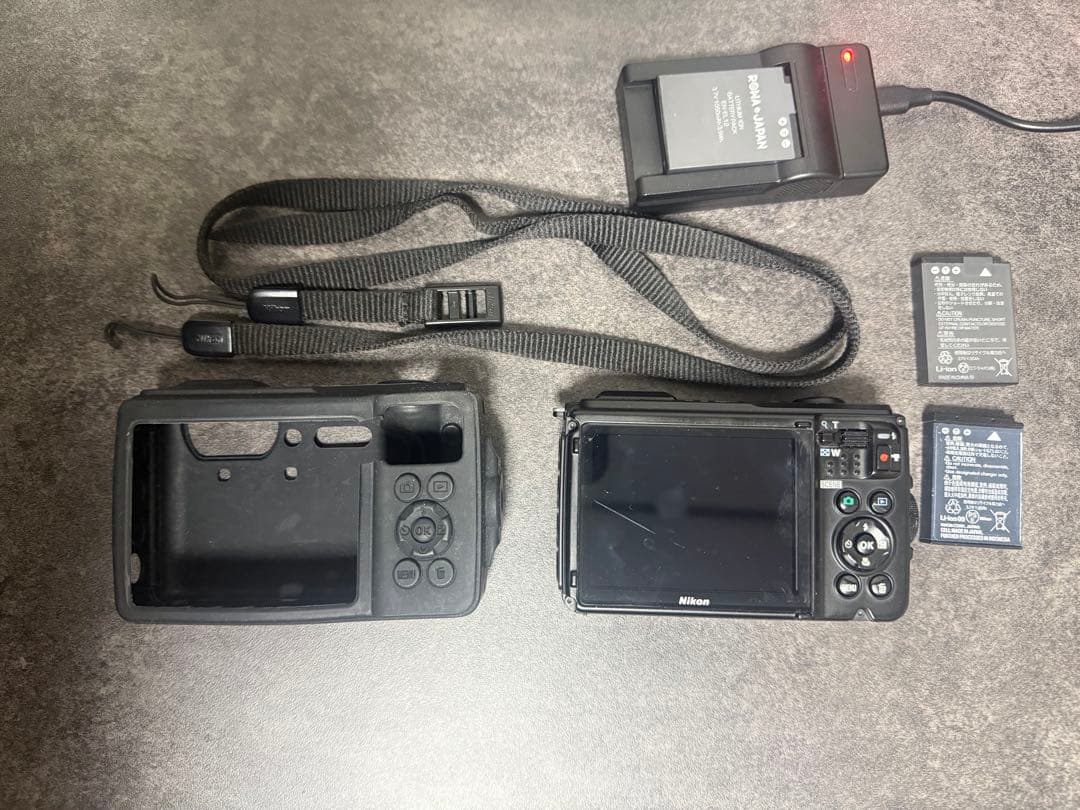 Nikon COOLPIX W300 防水カメラ　中古品