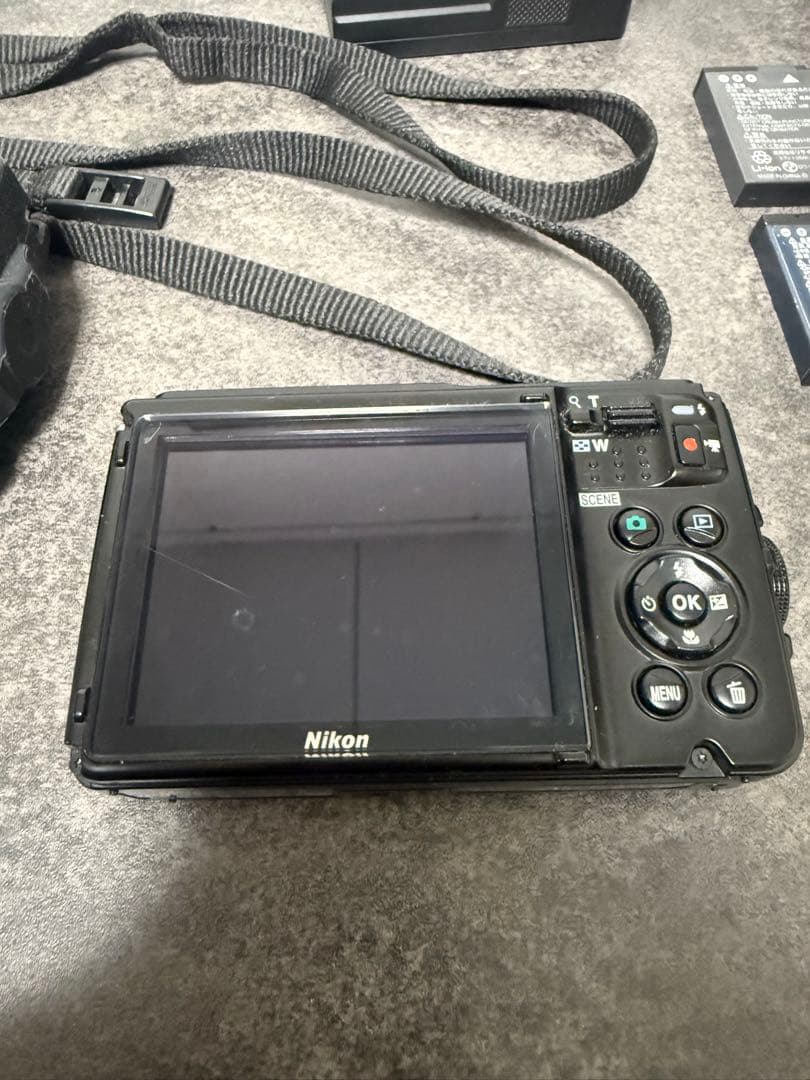 Nikon COOLPIX W300 防水カメラ　中古品