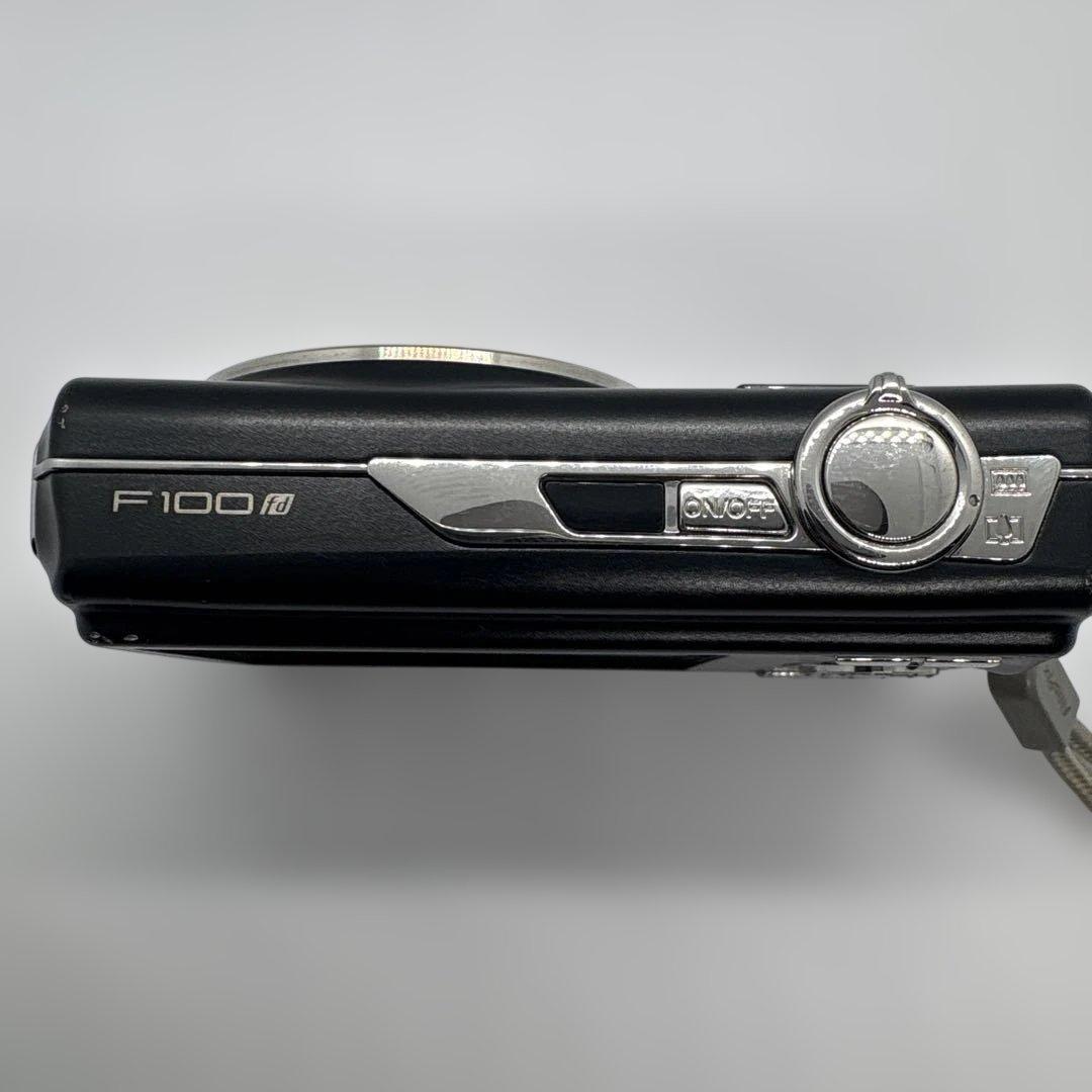 Fujifilm FinePix F100 1200万画素