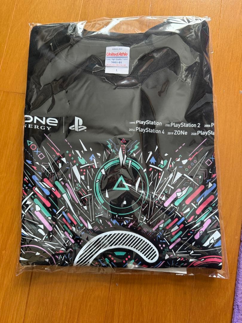 【非売品】50名限定 Zone コラボデザインTシャツ PlayStation