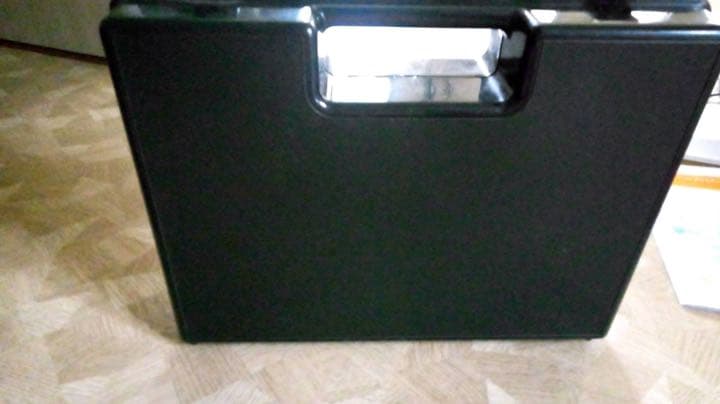 ドレッドヘアを作る機械