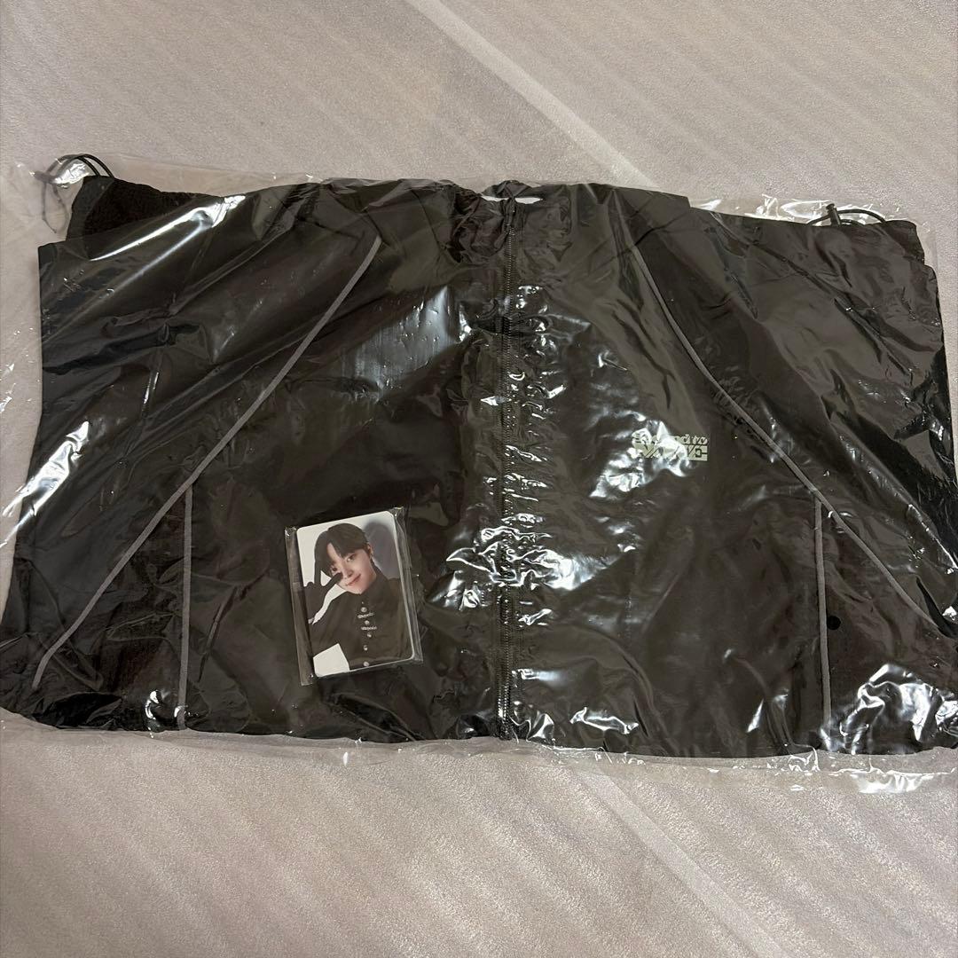 新品　&TEAM Second to None ウィンドブレーカー M トレカ