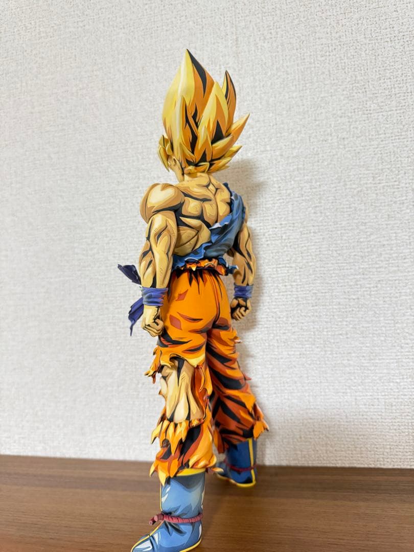 ドラゴンボールフィギュア　SMSP孫悟空　スーパーサイヤ人　二次元彩色リペイント