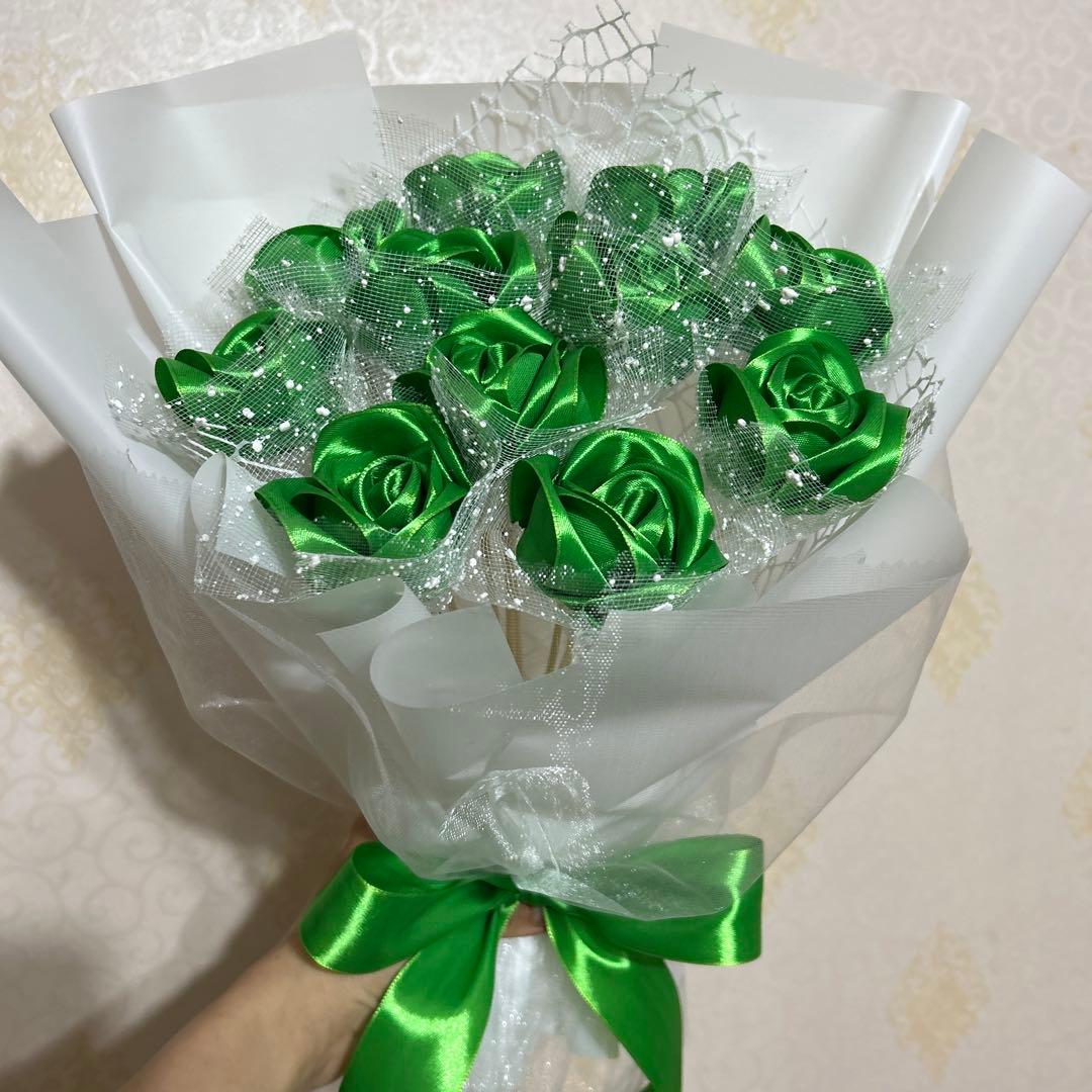 11本グリーンバラブーケ　プレゼント お祝い 枯れない花 永生薔薇　特別な人へ