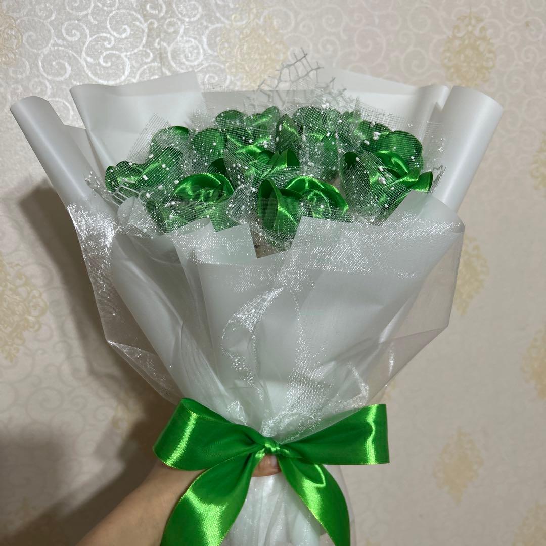 11本グリーンバラブーケ　プレゼント お祝い 枯れない花 永生薔薇　特別な人へ