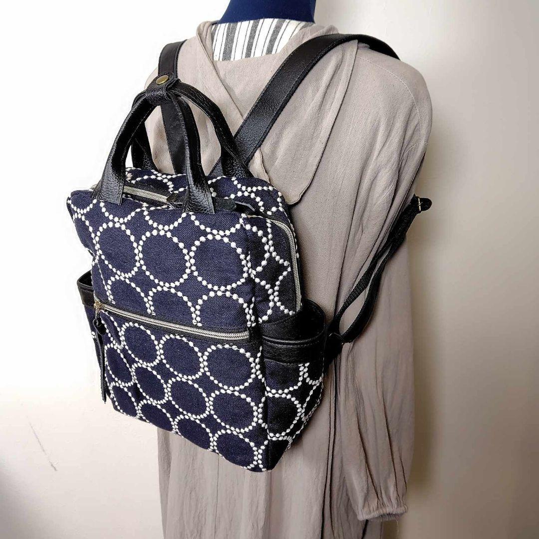 【専用】ミナペルホネン/タンバリンネイビー/ボストン型トートリュック本革黒