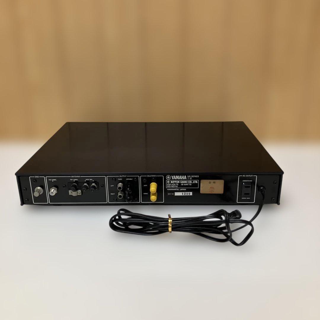 E111 【通電確認済】 YAMAHA T-2 FMステレオチューナー