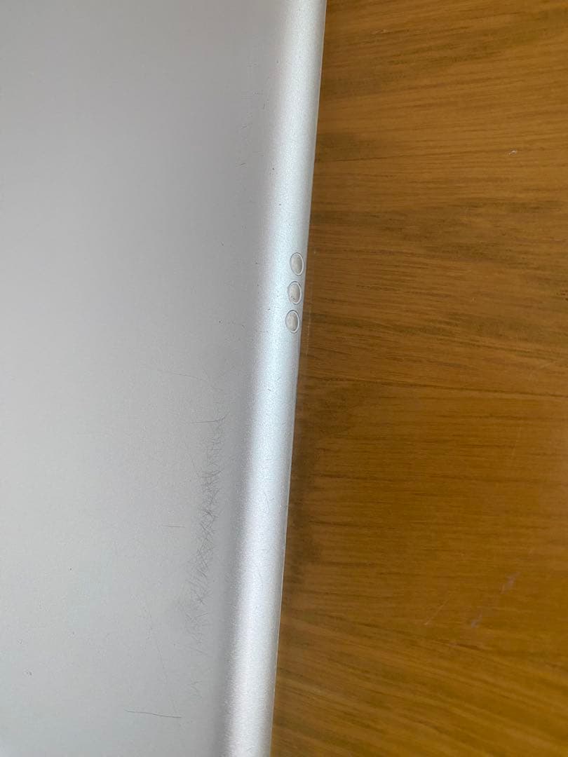 Apple iPad (第7世代) 32GB Wi-Fi 画面割れ　ジャンク