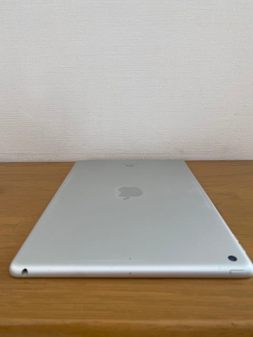 Apple iPad (第7世代) 32GB Wi-Fi 画面割れ　ジャンク