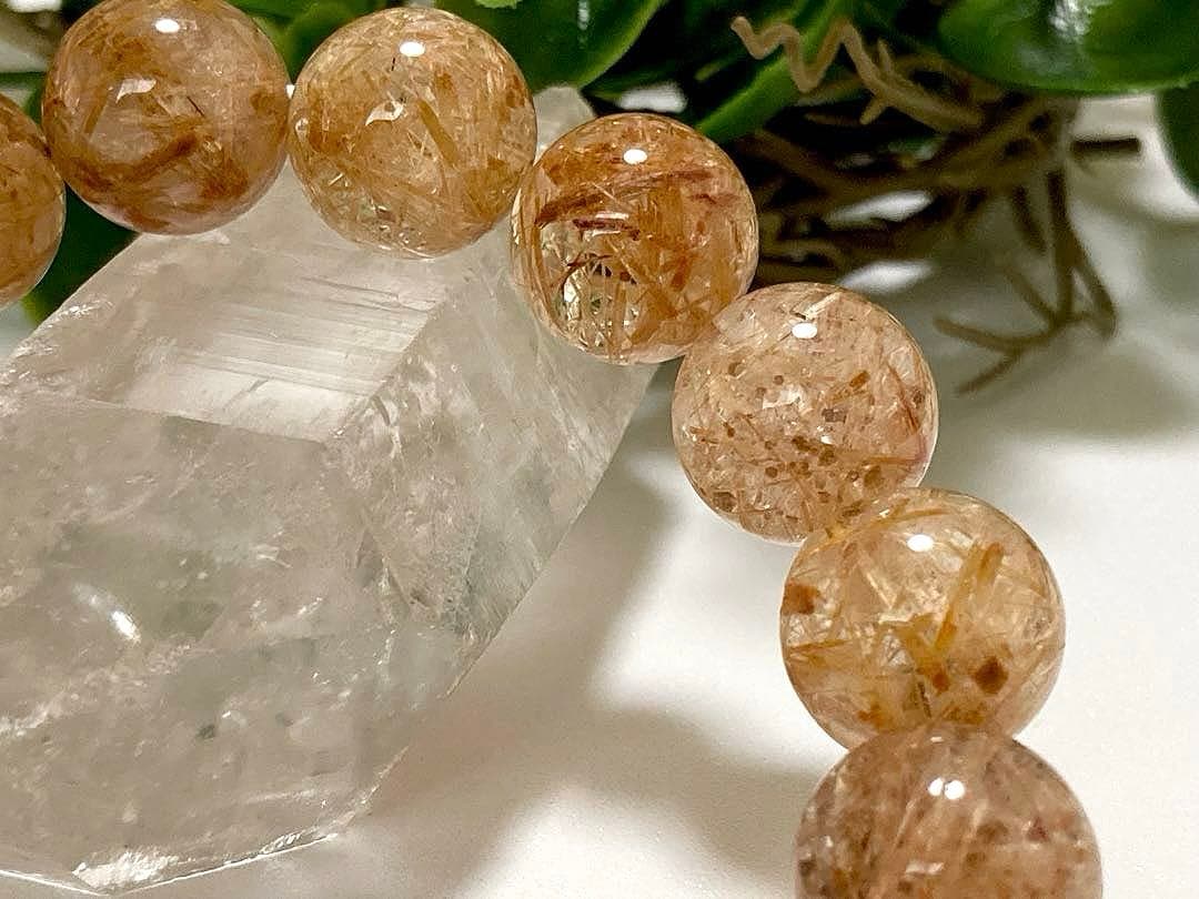 夢幻品質　幻のヒーラーストーン　アンティークゴールドザギマウンテンクォーツ