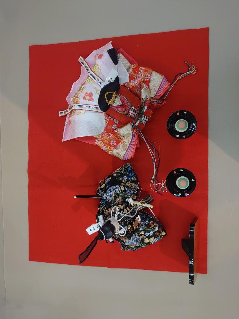 ●新品●　おひなさまセット　金襴衣装とお道具のセット