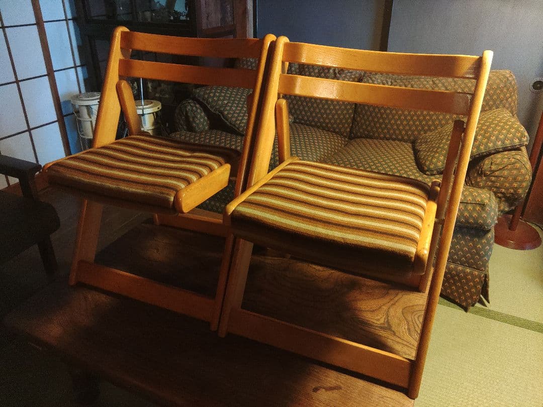 希少　折りたたみチェア　モケット　アンティーク　レトロ　ヴィンテージ　椅子