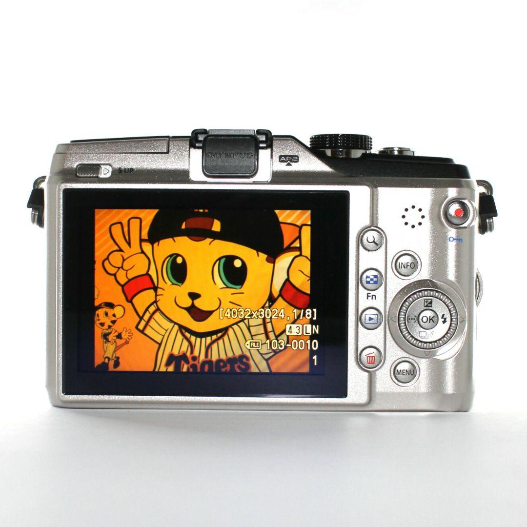 OLYMPUS PEN E-PL2 ミラーレスカメラ シルバー✨訳あり動作品✨