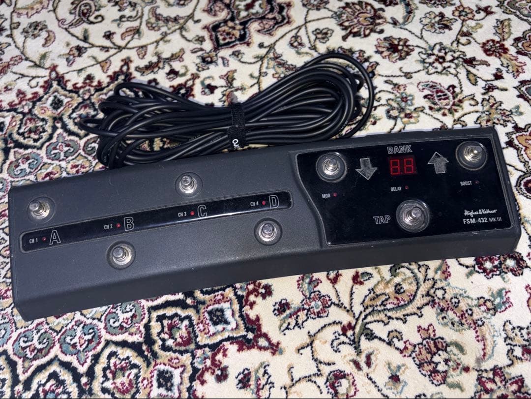ギター Hughes & Kettner FSM-432 MK III