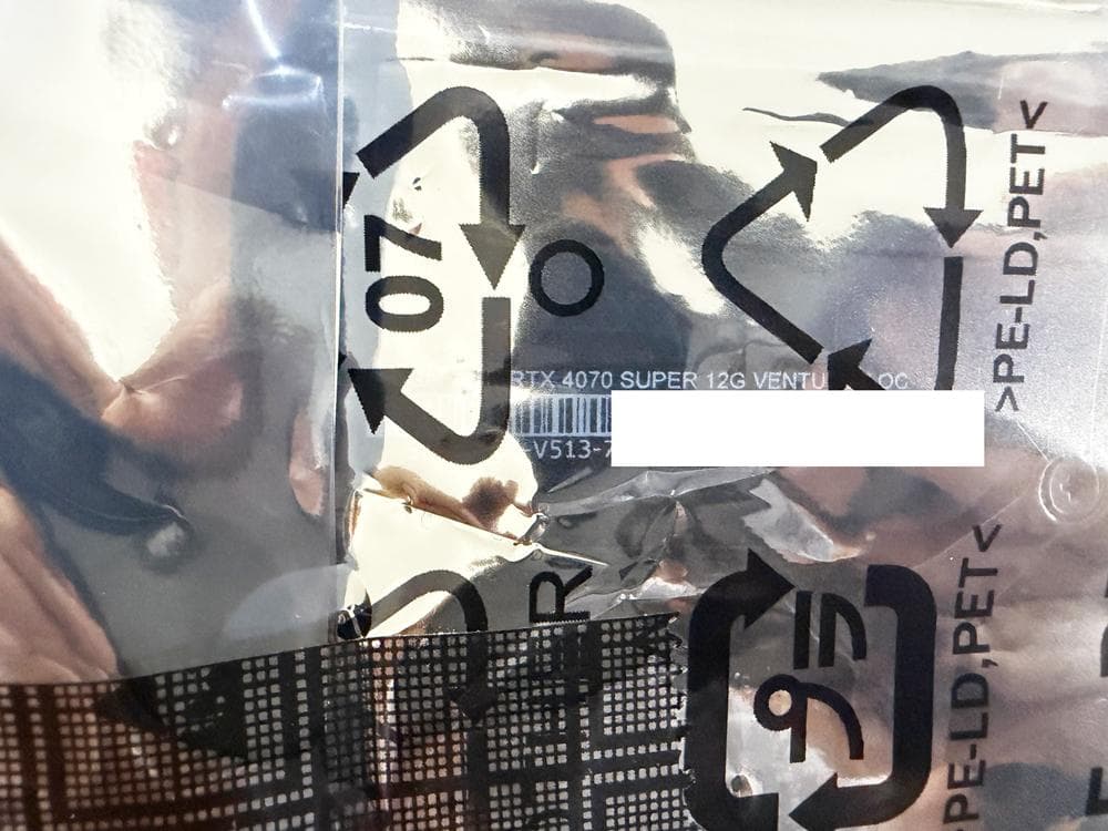 【新品未使用】MSI GeForce RTX 4070 SUPER VENTUS