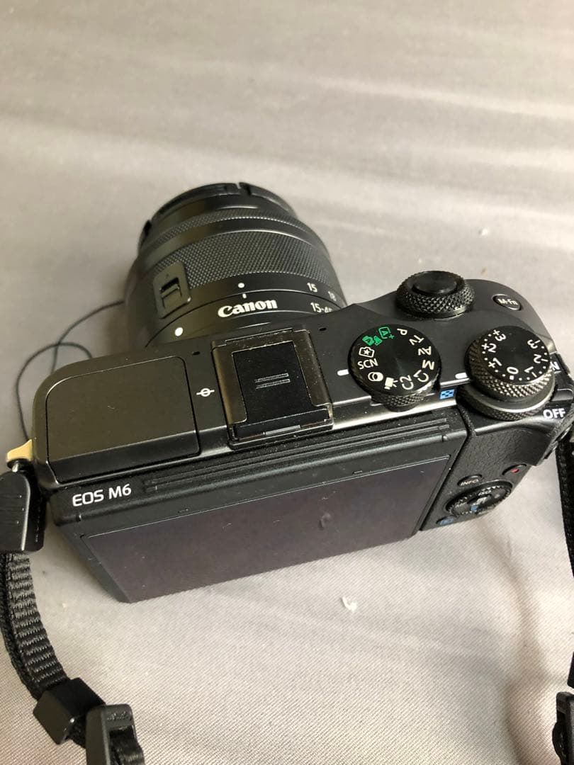 ▲【美品】Canon EOS M6 ダブルズームキット　バッテリー2つ付き