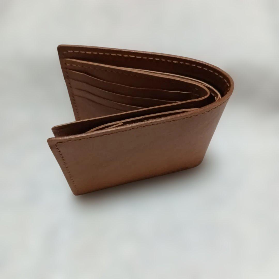 ブラウンレザー　 二つ折り財布