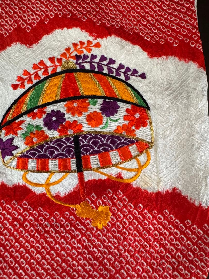 赤色花柄刺繍着物 七五三用　正絹総絞り　7歳
