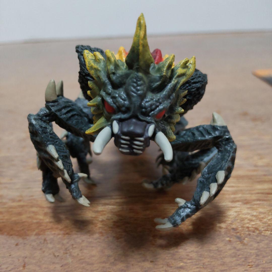 バトラ成虫 東宝怪獣コレクション デアゴスティーニ / ゴジラ、HG、一番くじ等