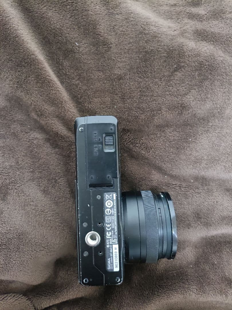 SIGMA DP1 Merrill コンパクトデジタルカメラ 保証書 説明書あり