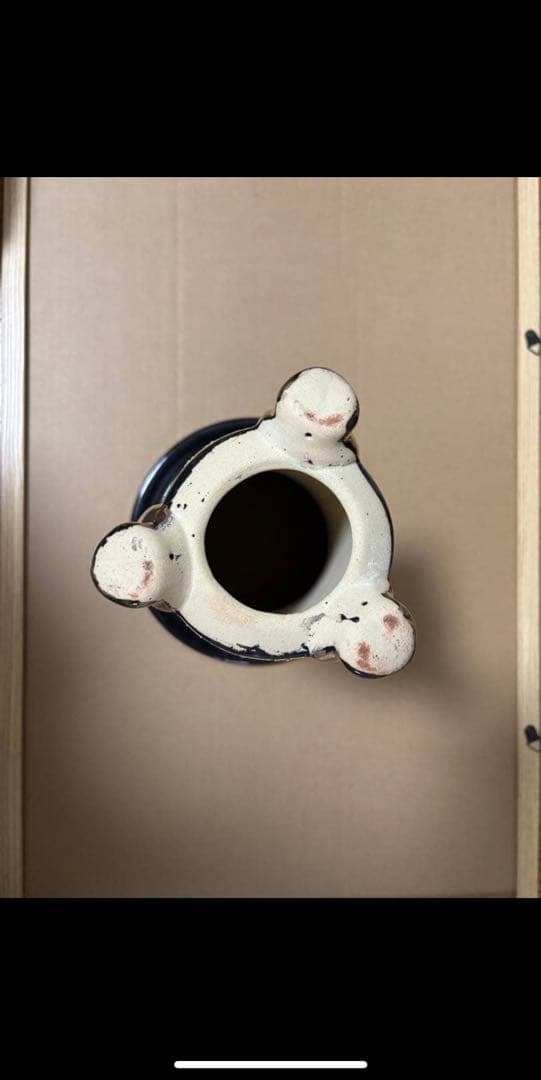 梅の花装飾 黒い陶器 植木鉢（冬限定価格）
