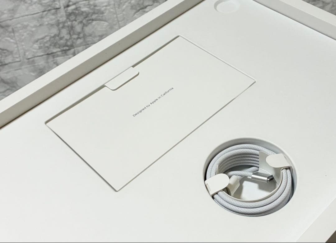 【未使用】Apple 2025 MacBook Air M4 512GB