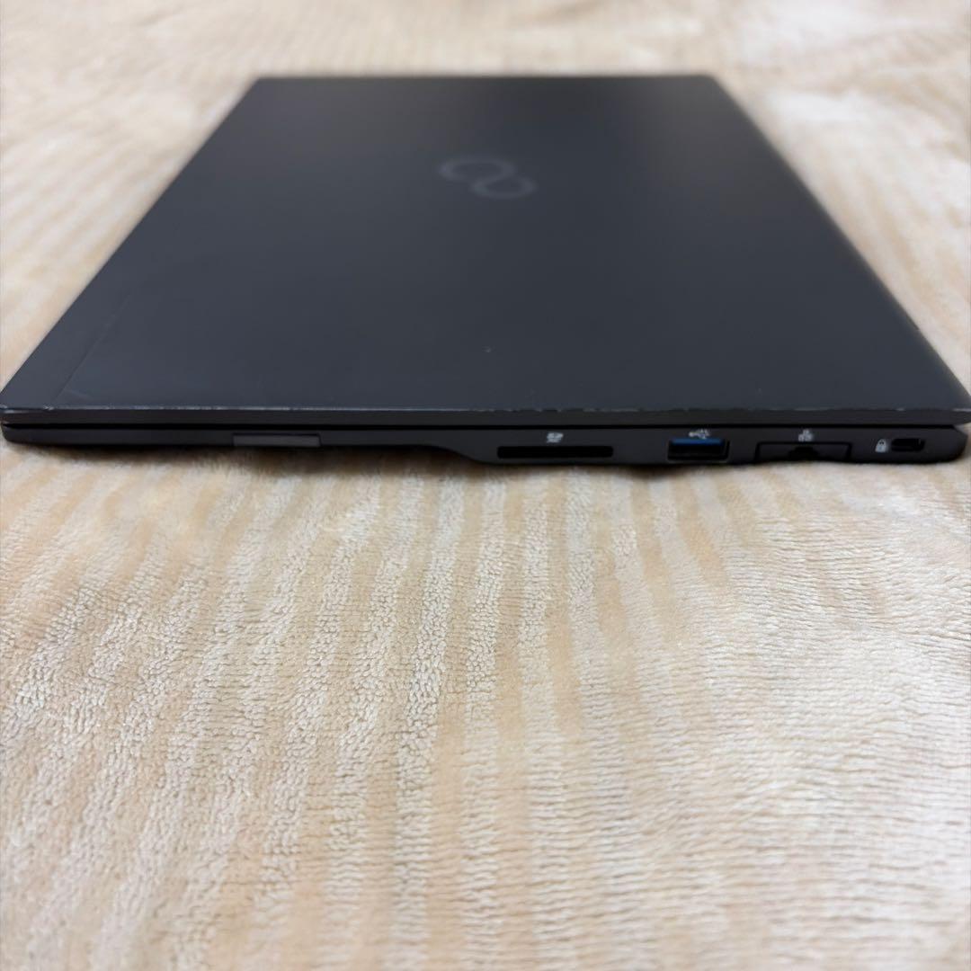 【超軽量746g】LIFEBOOK U939/A i5/8GB/256GB